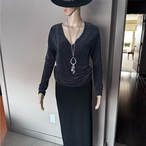 Metallic Black V-Neck Long-Sleeve Top by